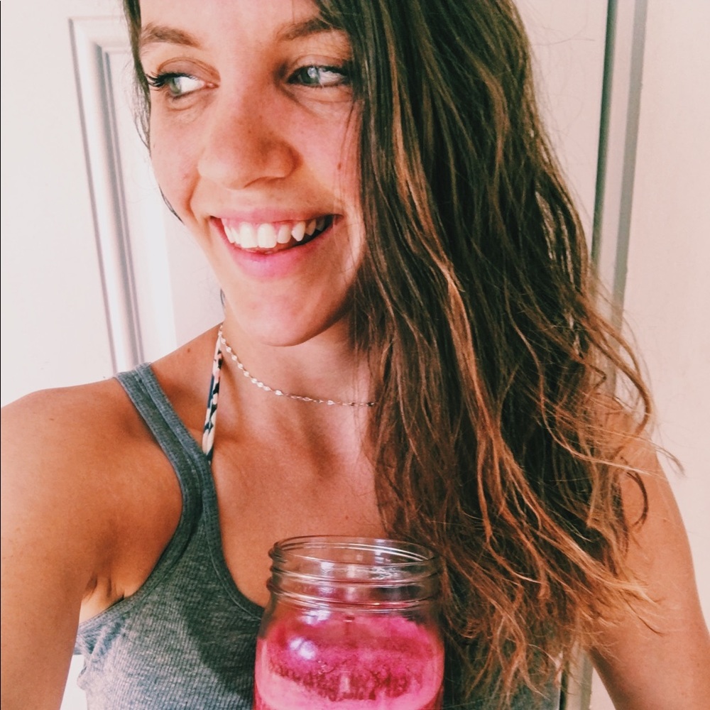 Meet your Posher, Kayla